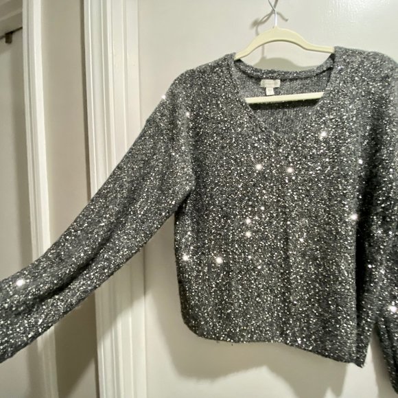 (5) Garnet Hill Christmas Holiday Grey Boxy Sequins Alpaca Wool Blend Sweater M - Picture 1 of 6